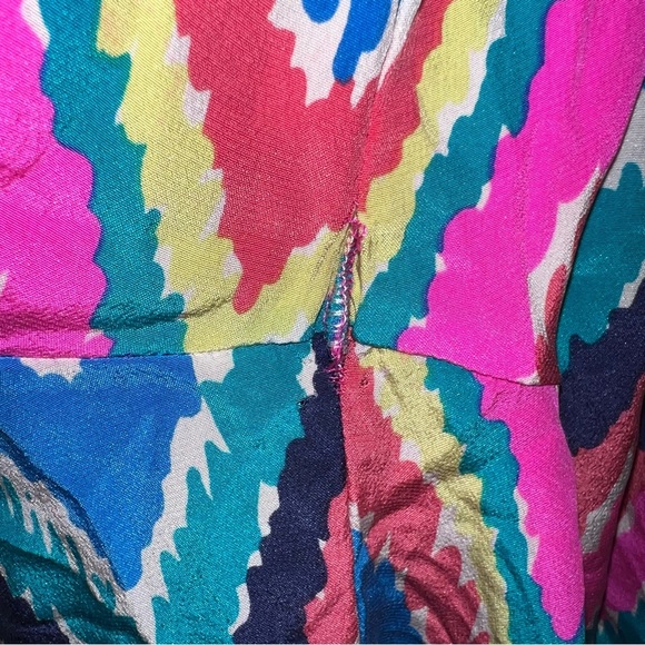 Lilly Pulitzer 100% Silk Elsa Blouse Hearts a Flutter Chevron Top Size XS flaw - Picture 2 of 7